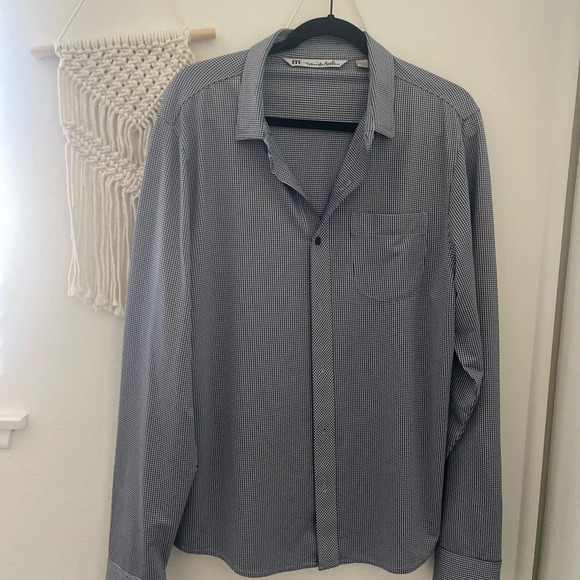 Travis Mathew long sleeve button down shirt - Picture 1 of 7
